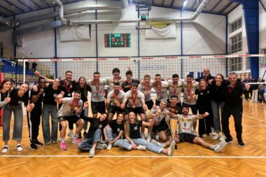 Odbojkaši i odbojkašice Mladosti/Foto HAOK Mladost