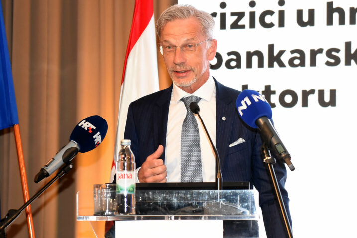 Vujčić: “Još nam sunce sija, ali treba se pripremati za teška vremena”
