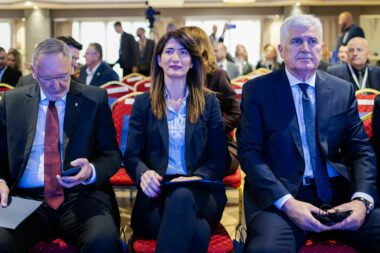 Davor Božinović, Darijana Filipović i Dragan Čović na Međunarodnom sigurnosnom forumu u Mostaru / DENIS KAPETANOVIĆ/PIXSELL