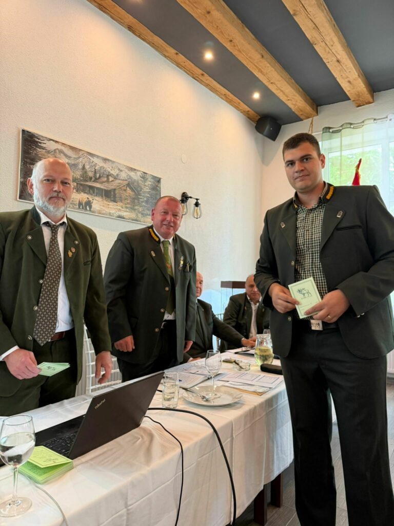 Novi-stari predsjednik Igor Uremović (u sredini)