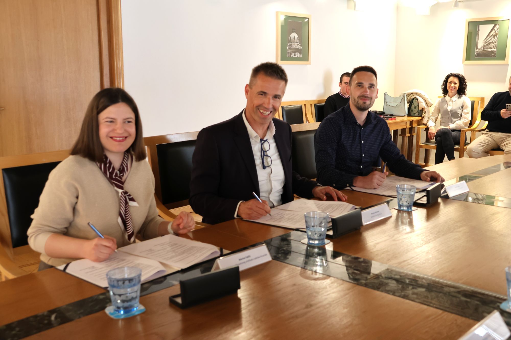 U posljednje dvije godine plaće povećane gotovo 50 posto - Marina Palčić, Marko Križanec i Damir Toplak / Foto Grad Rijeka