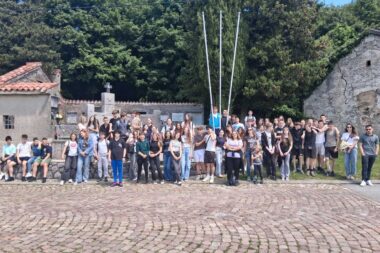 Posjet opatijskih učenika Memorijalnom centru u Lipi / Foto UABA Opatija