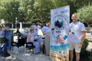 Borna Borić ispred medicinskog punkta u Vrbniku / Foto Relja Paškvan