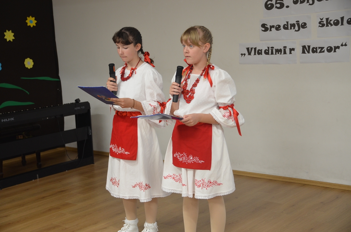 Kroz program su vodile Nina i Lorena