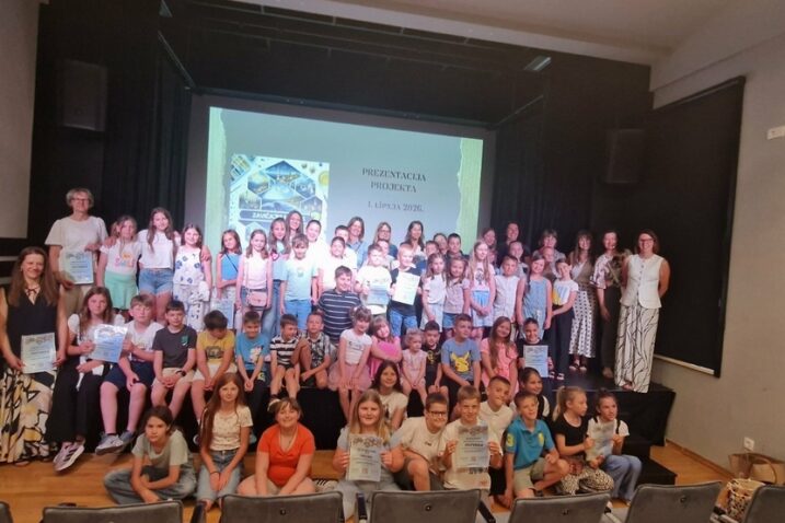 Na zavšnoj svečanosti u Crikvenici predstavljeni su rezultati cjelogodišnjeg rada učenika osnovnih škola s područja PGŽ-a