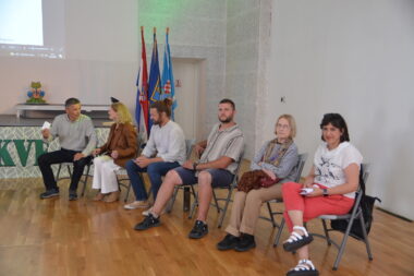 Milutin Burić, Branka Arh, Vjekoslav Filipović, Rino Banko, Zdenka Pozaić i Ana Petković Basletić / M. KRMPOTIĆ