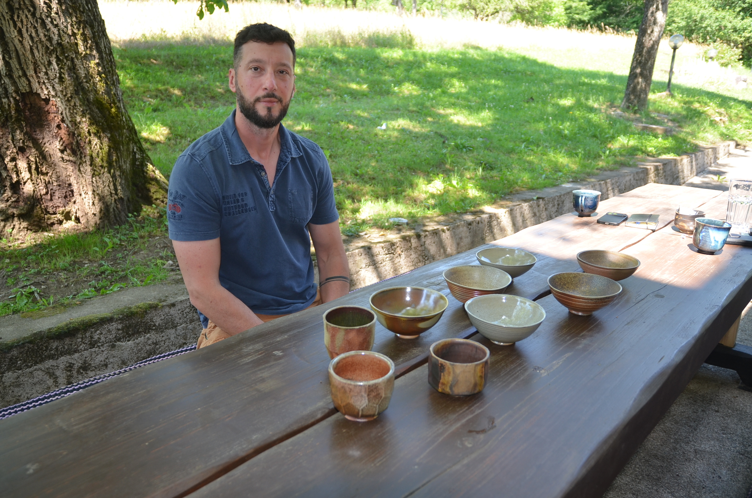 Goran Osojnićki sa dijelom ovogoidišnjih woodfire uradaka