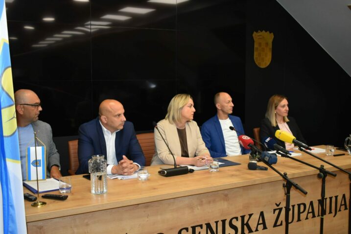 S tiskovne konferencije u Gospiću / Foto LSŽ
