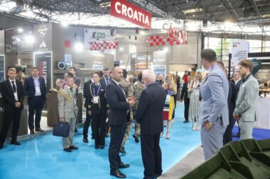 Ministar Ivan Anušić na Međunarodnom sajmu obrane i sigurnosti Eurosatory 2026 / Foto: MORH/ J. Šeri