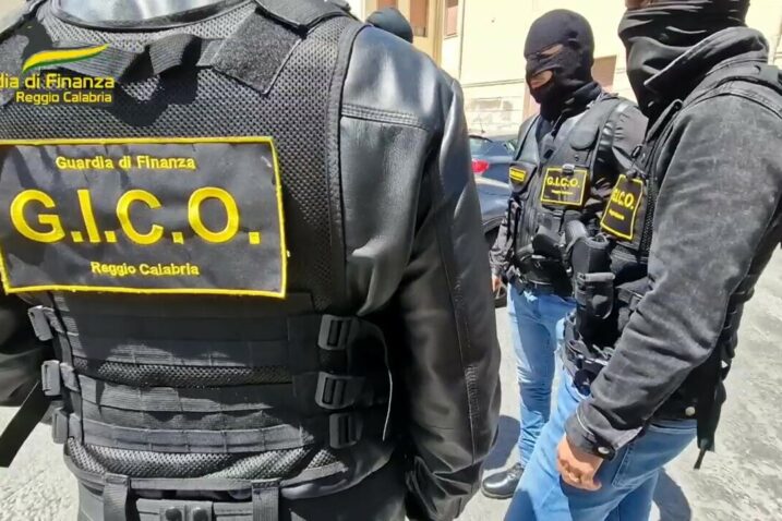 Foto Guardia di finanza