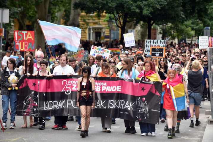 Liberali se posvađali zbog državne tajnice na gay 
