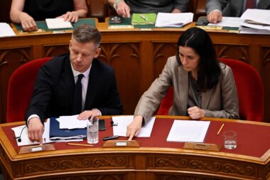 Peter Magyar će vjerojatno presložiti svoje kadrove u Bruxellesu (Photo by Attila KISBENEDEK/AFP)