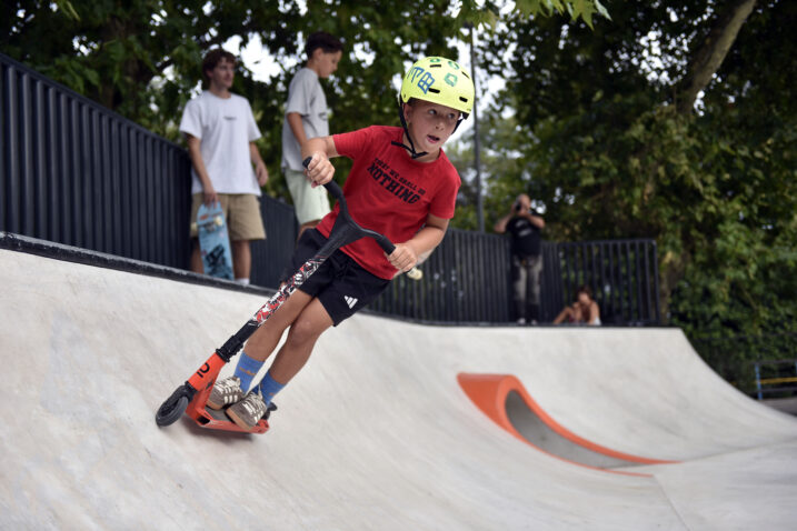 Raj za ljubitelje koturaljkaških sportova. Opatija na Tošini dobila skate park za majstore i početnike