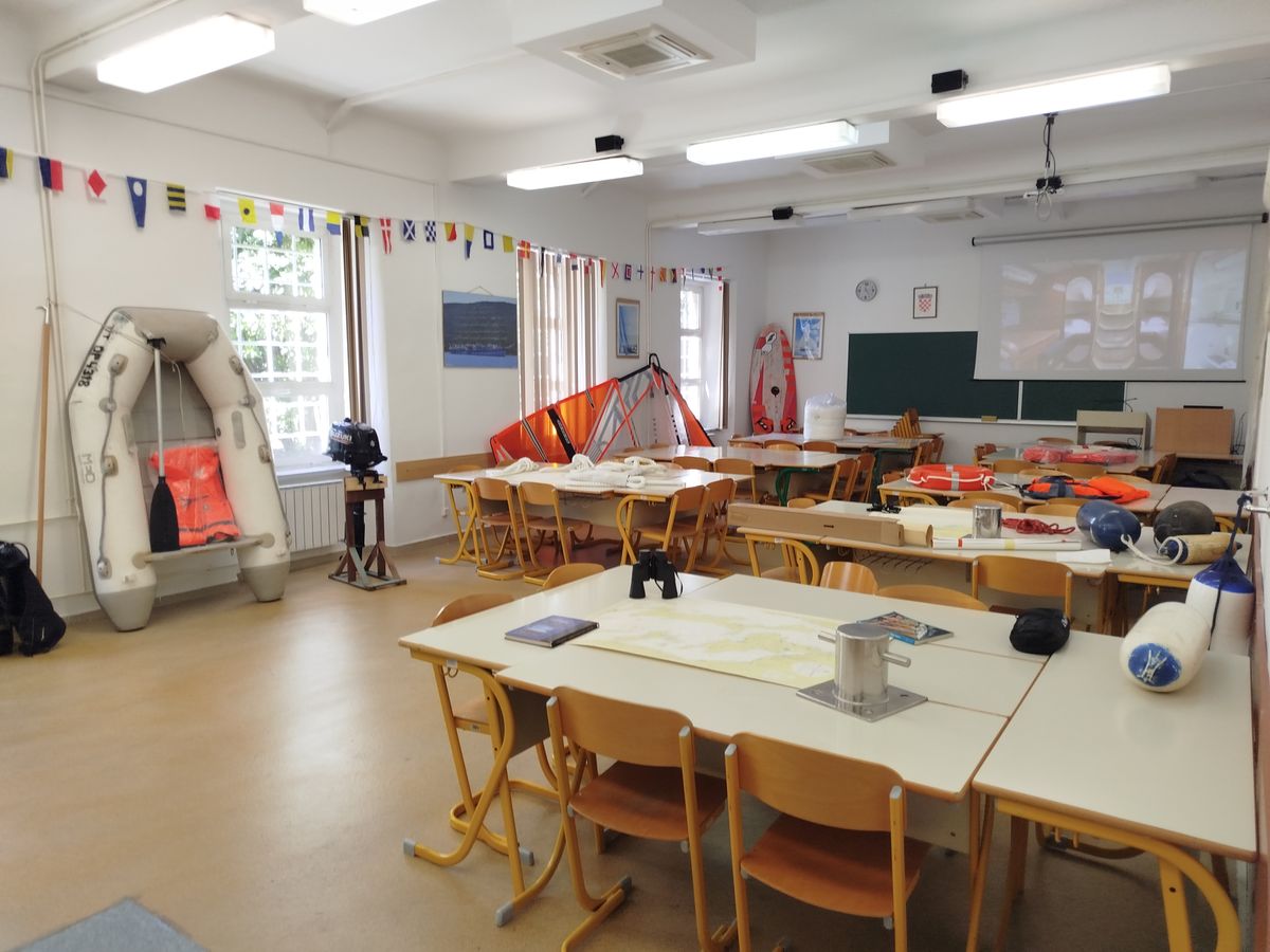Praktična nastava izvodit će se u laboratorijima Veleučilišta