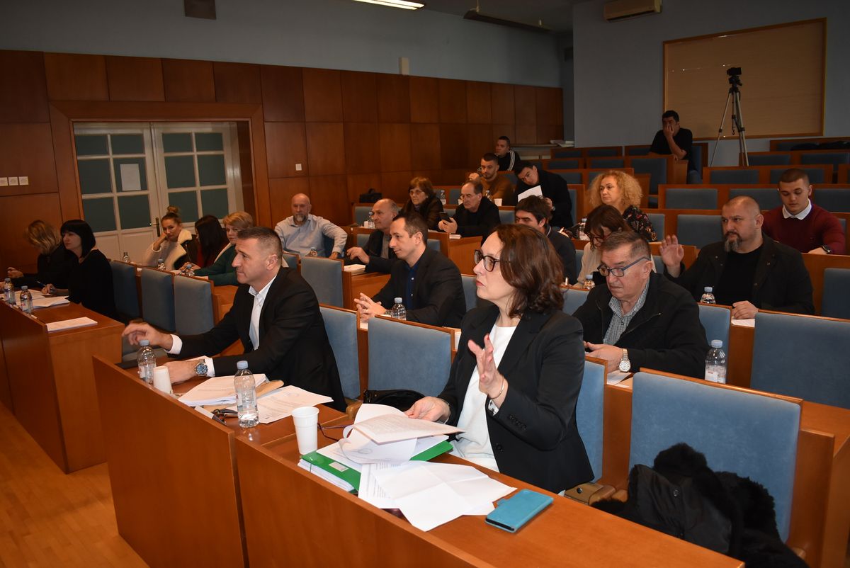 U Gospiću održana 9. redovna sjednica Gradskog vijeća