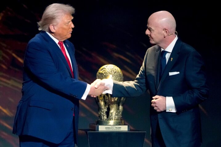 Donald Trump i Gianni Infantino/Foto AP