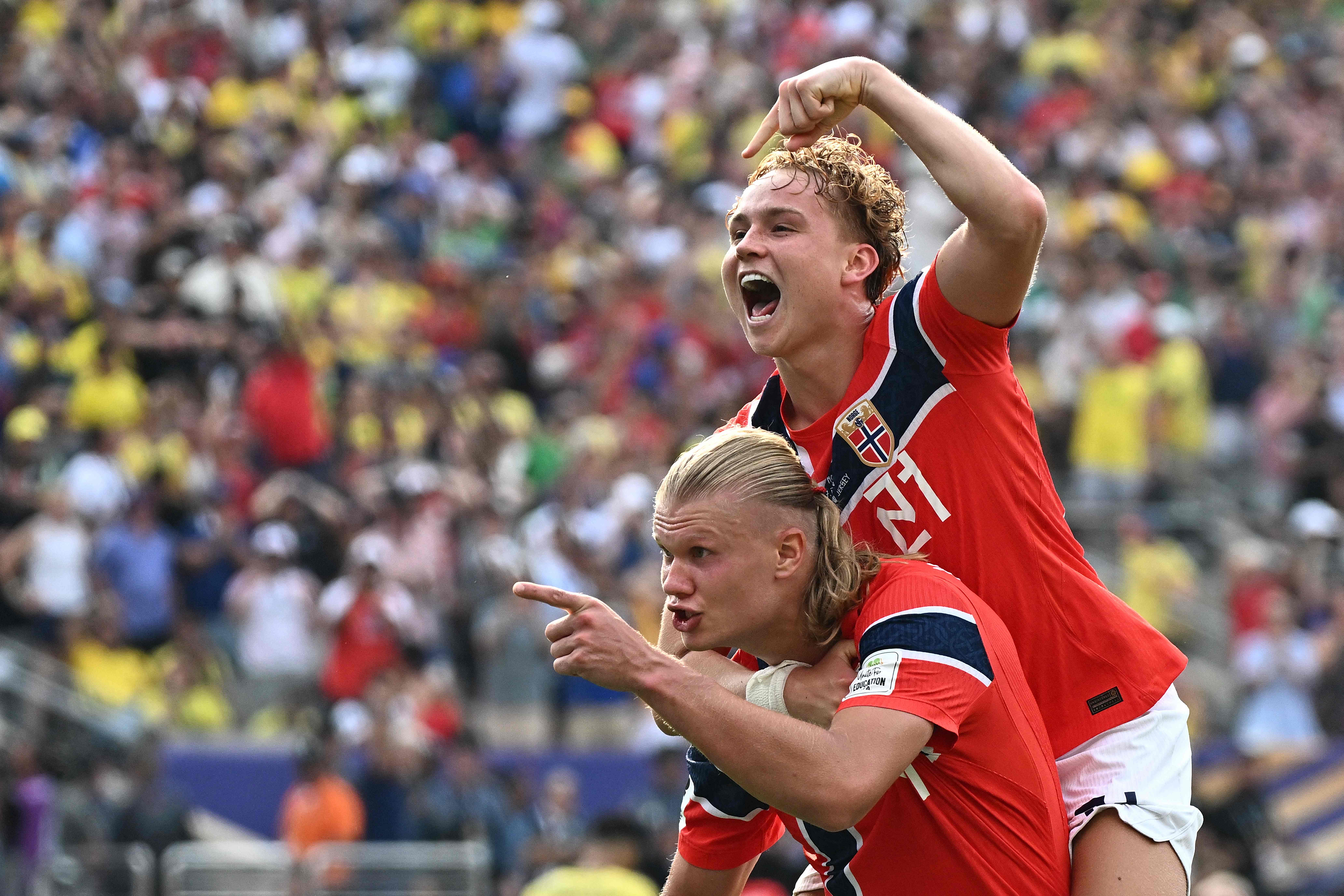 Erling Haaland i Andreas Schjelderup/Foto AFP