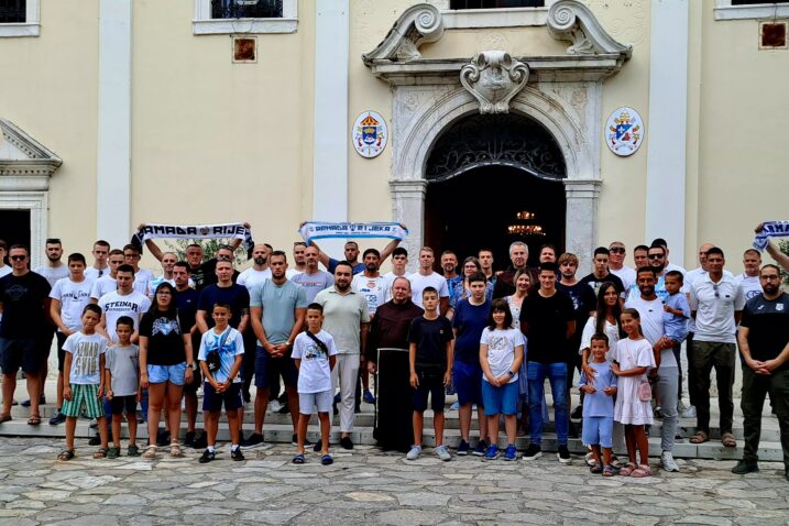 U trsatskom svetištu održana misa za Armadu, igrače Rijeke i sve kojima je klub u srcu