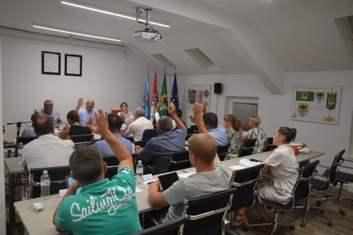 Gradsko vijeće Vrbovskog - pri odlukama velikom većinom za, ali.. / Foto M. KRMPOTIĆ