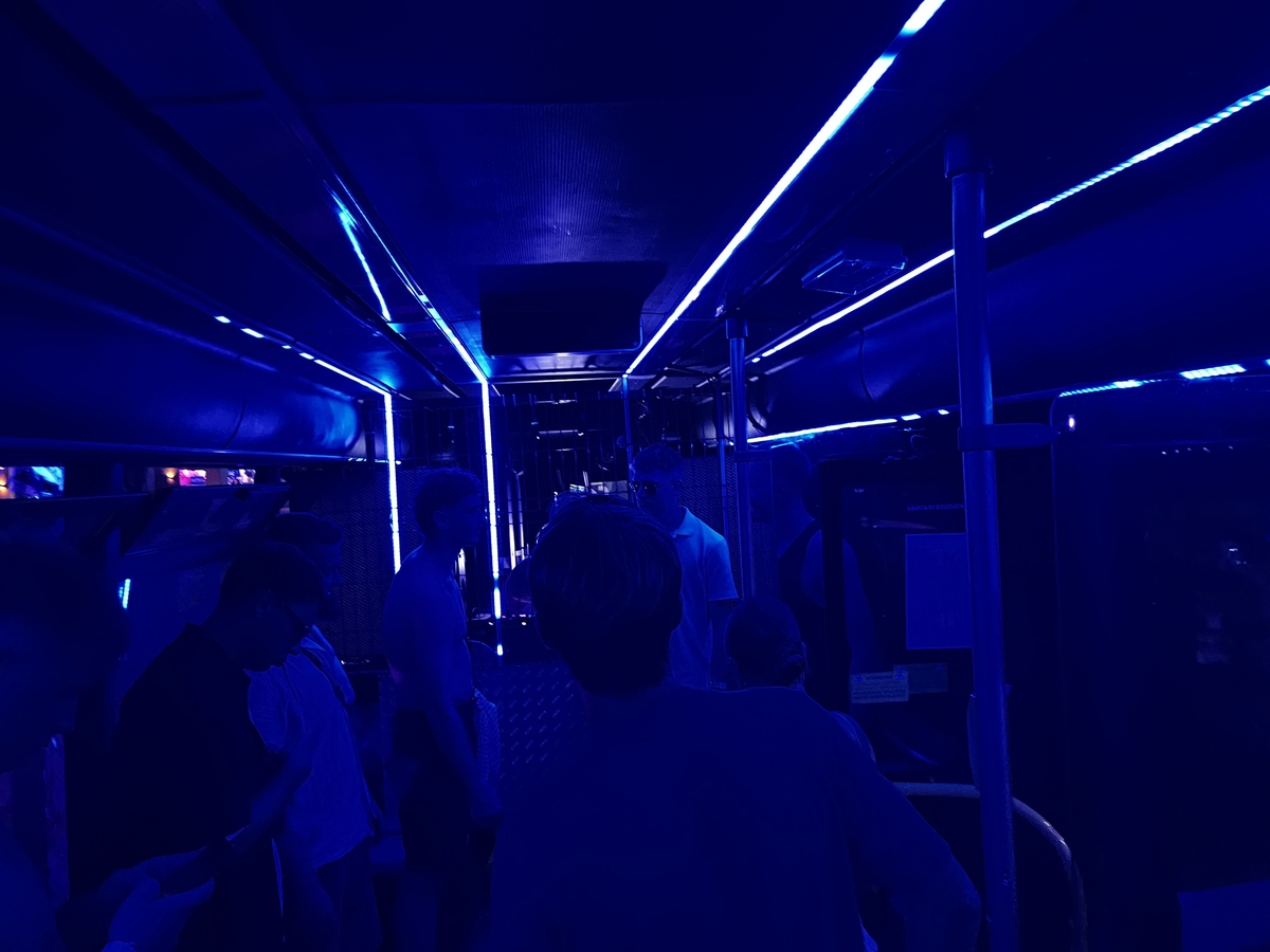Techno bus