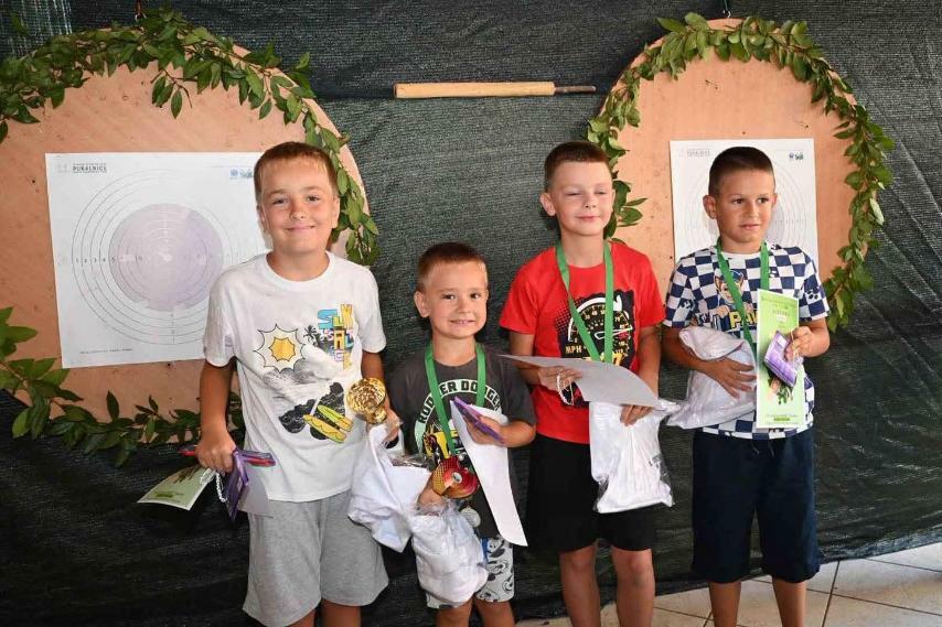Na najmlađim pukalničarima svijet ostaje