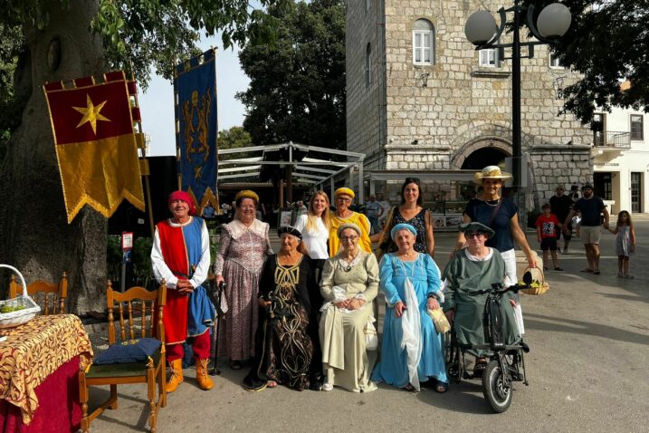 Uvijek aktivna Udruga Knezovi krčki Frankopani / Foto L. ŠPOLJAREVIĆ