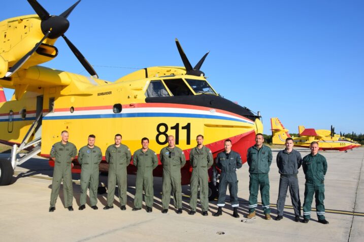 Hrvatski Canadair CL-415 upućen u Francusku radi pružanja pomoći u gašenju požara / Foto HRZ/ D. Vujević