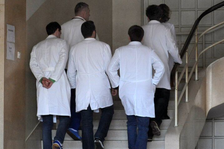 U starom pravilniku je bilo svejedno rade li liječnici u obiteljskoj medicini, hitnoj ili na bolničkom odjelu, a sada ipak postoji razlika / Foto ARHIVA NL