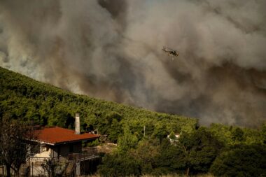 (Photo by Angelos TZORTZINIS / AFP