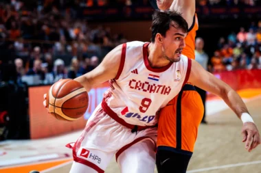 Dario Šarić/Foto FIBA