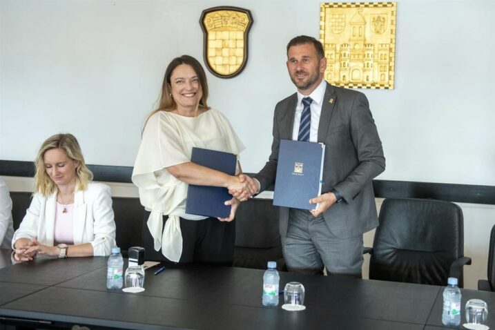 Foto Grad Split
