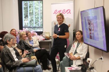 Dr. Ivana Mikolašević i dr. Iva Skočilić s pacijenticama u Klinici za tumore prilikom predstavljanja ENEA programa / Foto Dean MICULINIĆ