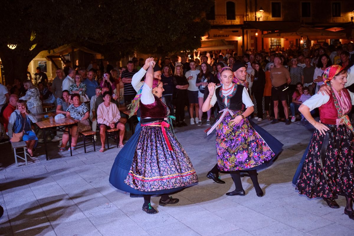 Losinavu će uveličati i nastupi folkloraša