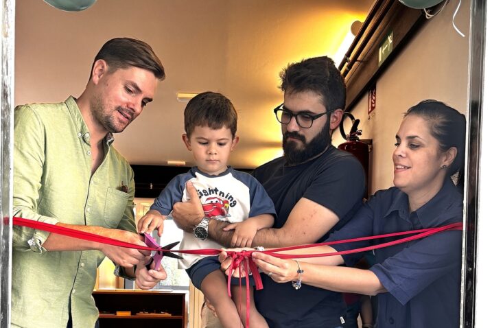 Gradonačelnik Gregorović, Piero i Matej Salković, ravnateljica Mirjana Koljevina / Foto Walter Salković