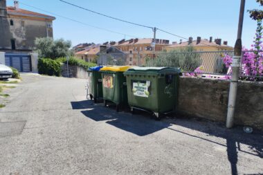I konačno - prazne kante, čista Ulica Franca Prešerna / Foto JAKOV KRŠOVNIK