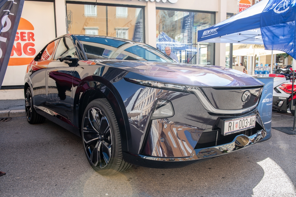 Hrvatska premijera Mazde CX-6e