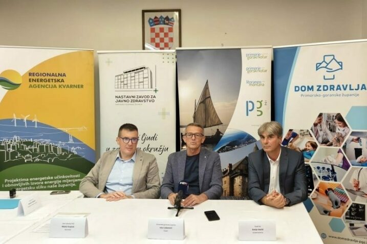 Ravnatelj Doma zdravlja PGŽ-a Nikola Osojnak, župan Ivica Lukanović i gradonačelnik Krka Darijo Vasilić