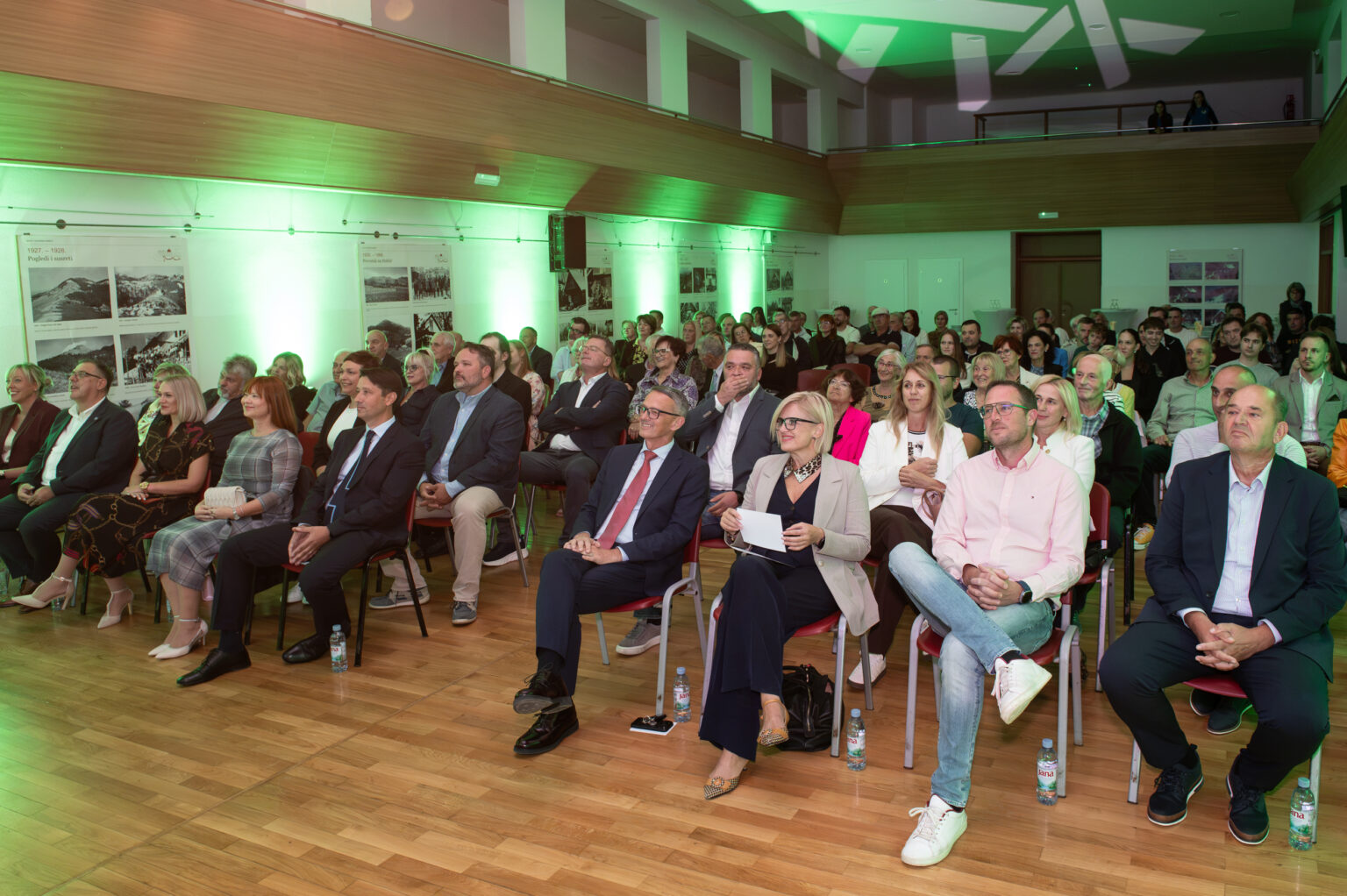 Svečana sjednica Općinskog vijeća Jelenje: Toljanić-Brdar počasna građanka, Juretiću nagrada za životno djelo