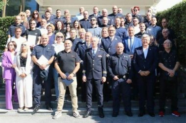 Nagrađeni policajci i građani