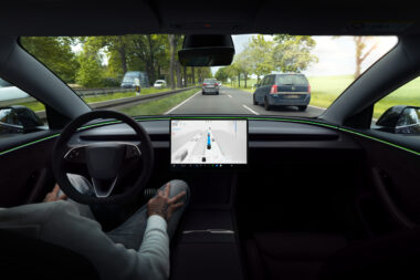 Tesla FSD Supervised / Foto: X @teslaeurope