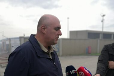 Foto V. MRVOŠ