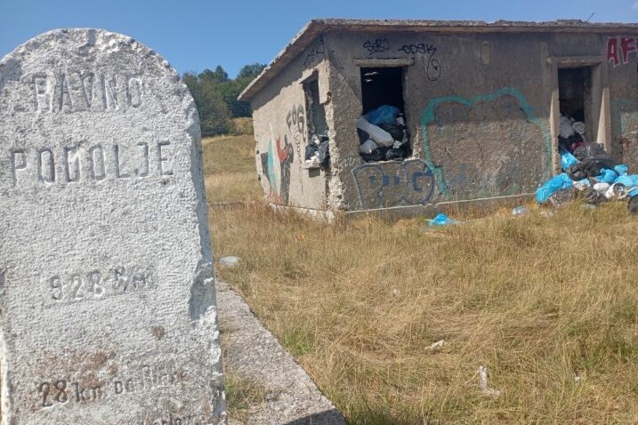 Foto Poriluk