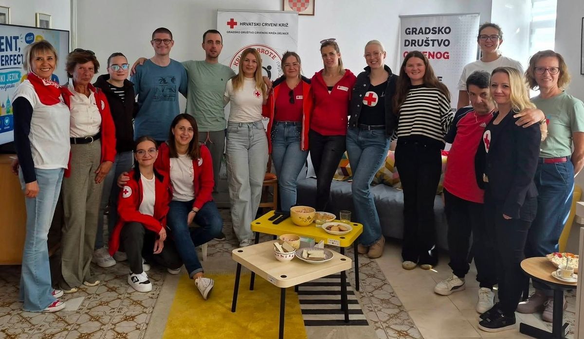 Delegacija mađarskog Crvenog križa u Delnicama