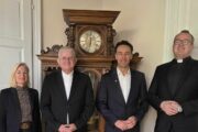 Kristina Đukić, nadbiskup Mate Uzinić, Fernando Kirigin i vlč. Marijan Žderić