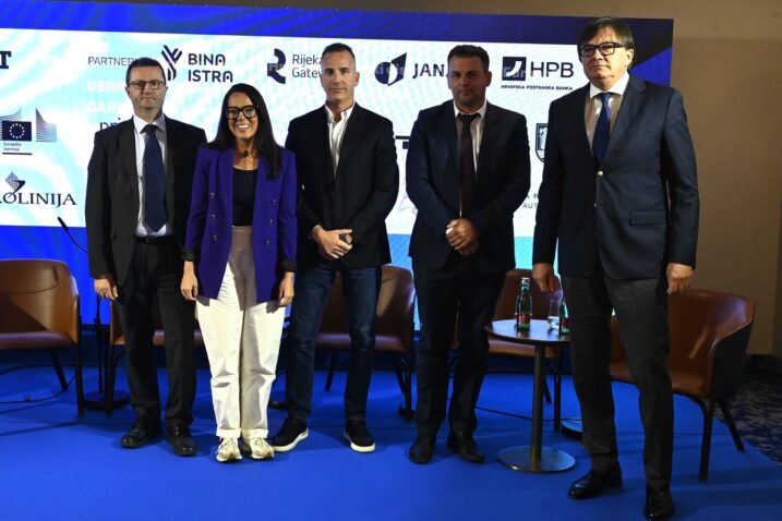Darko Barišić, član uprave HŽ Infrastrukture, Teuta Duletić, direktorica tvrtke Lürssen Design Center Kvarner, Marko Mišković, član uprave Luke Rijeka, Dario Silić, generalni direktor Bina Istre i Denis Vukorepa, ravnatelj Lučke uprave Rijeka / Foto Marko Gracin