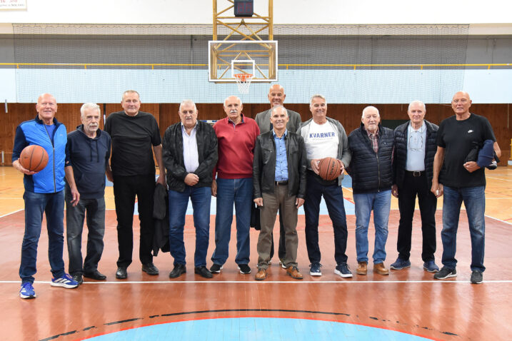 Davorin Klobučar, Nikola Plećaš, Ivica Maslak, Darko Marjanović, Milan Grabovac, Mladen Grabovac, Željko Poljak, Goran Dolenc, Josip Lulić, Krasnodar Smoje i Rudolf Jugo/D, MICULINIĆ