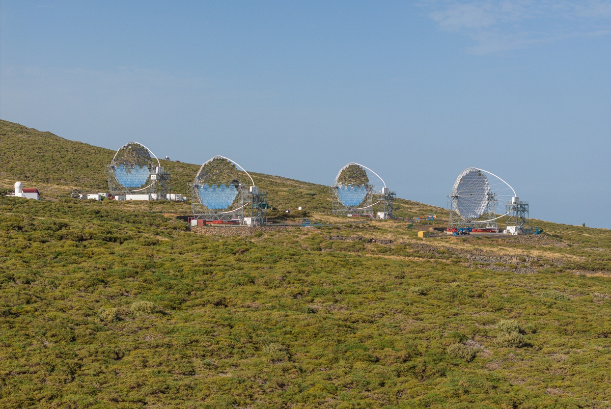 Svaki teleskop ima reflektor promjera 23 metra i opremljen je najsuvremenijim ultrabrzim kamerama / Foto BEEDRONRECORD
