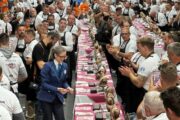 Sutkinju Guinnessove knjige rekorda Joanne Brent impresionirali su uzbuđenost i strast rezača pršuta / Foto Gordana Čalić Šverko