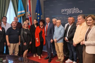 Županija zahvalila jubilarnim darivateljima krvi na godinama humanosti i solidarnosti
