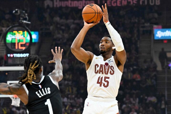 Donovan Mitchell i Keon Ellis/Foto AFP